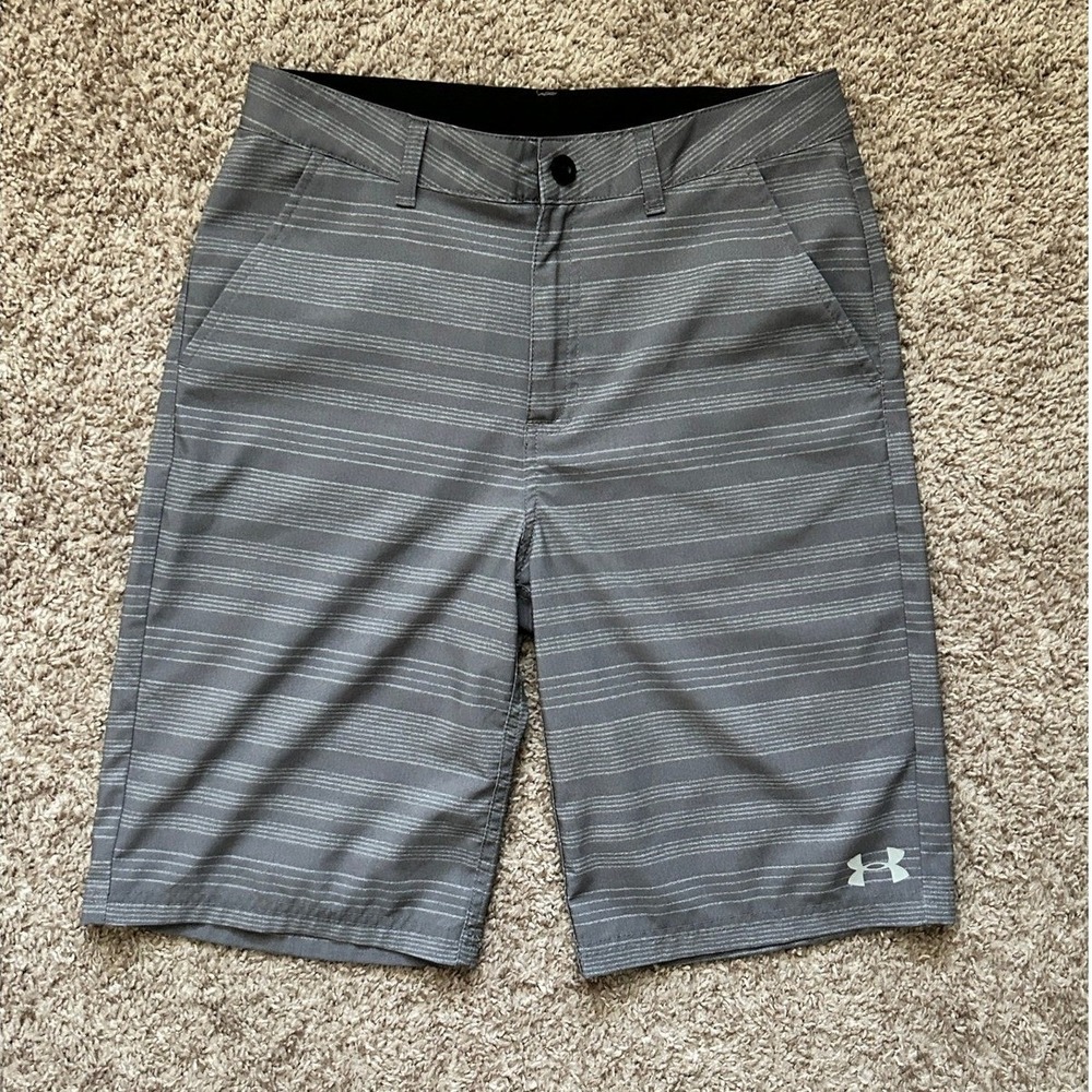 Under Armour Amphibious Shorts I Performance, Gray‎ Striped I Size 18